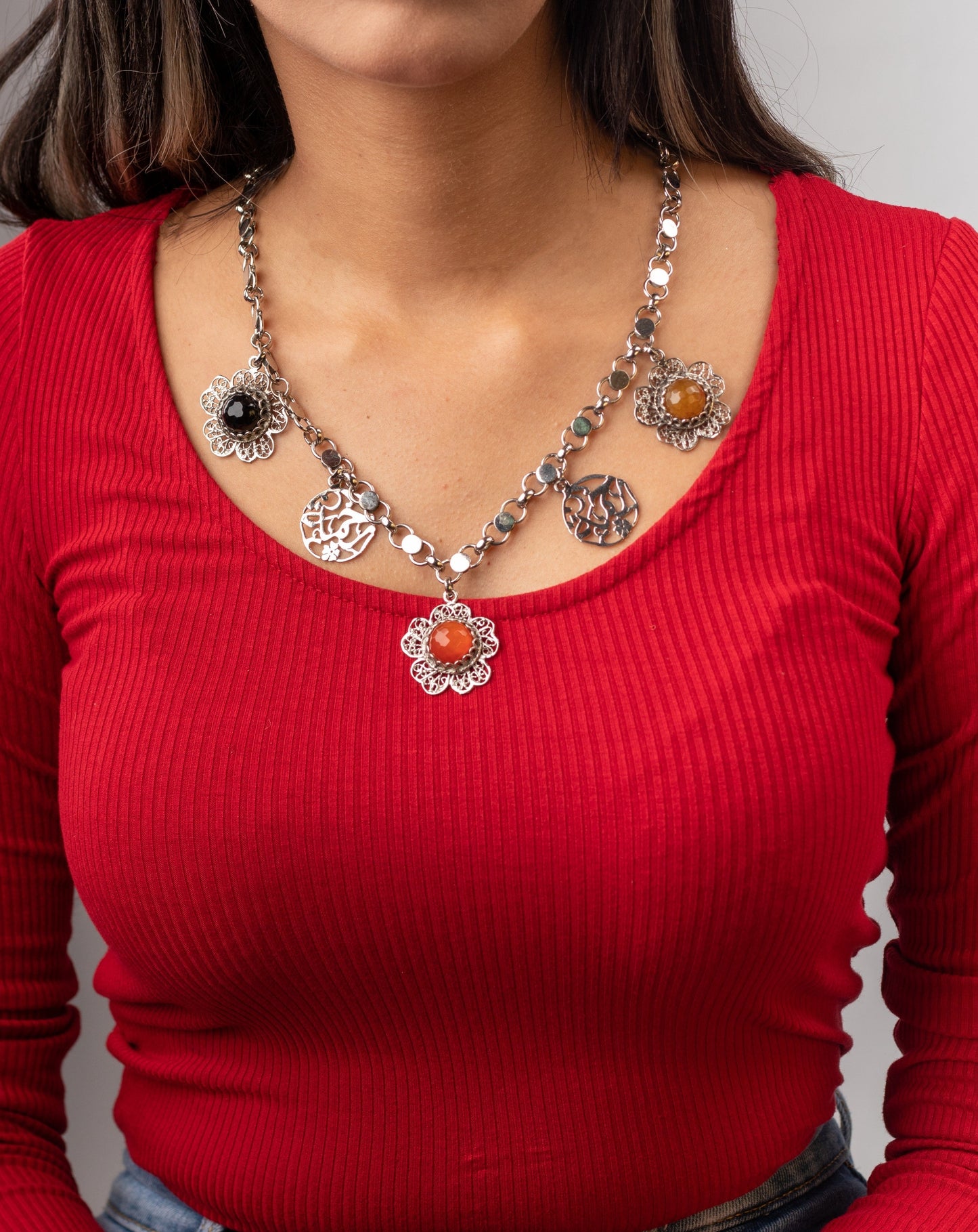 Elegant Hureia necklace