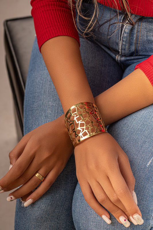 Unique Golden Bracelet